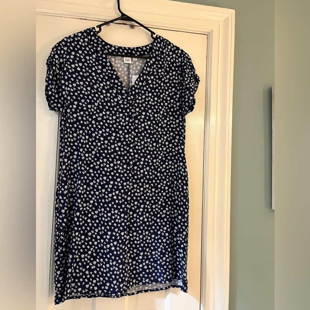 Gap V-neck dress